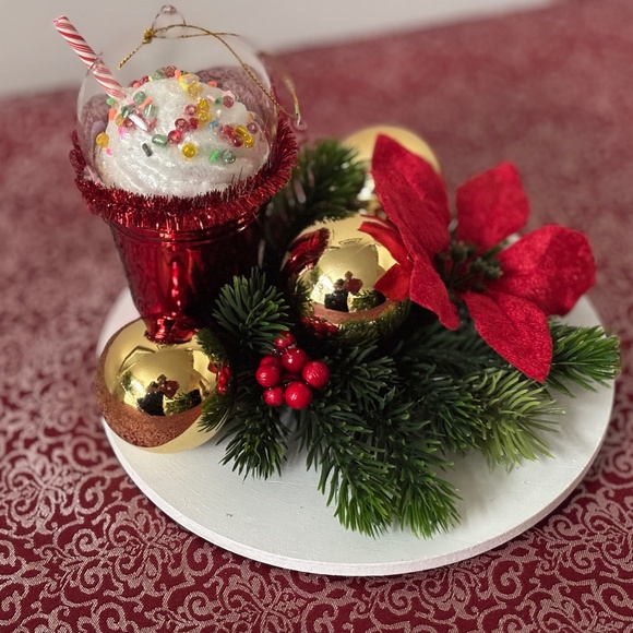 One of a kind Christmas decor - Picture 2 of 6